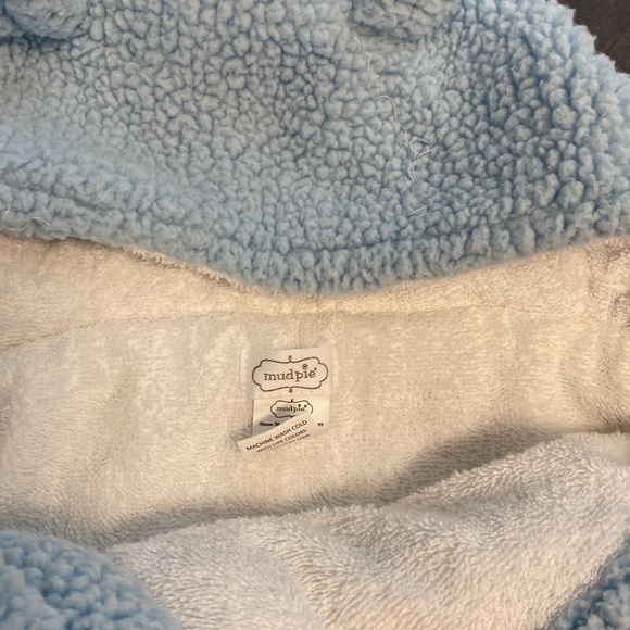 Mudpie baby towel - Picture 2 of 3